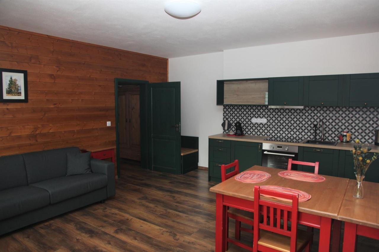 Aparthotel Madr 모드라바 외부 사진